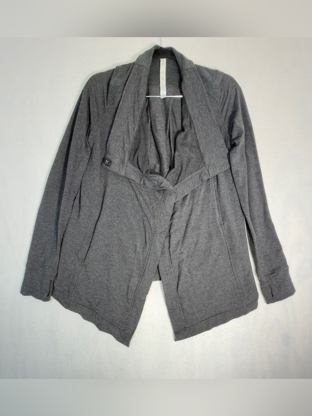 Lululemon Coast Wrap Womens Size 6
Heathered Black Gray Modal